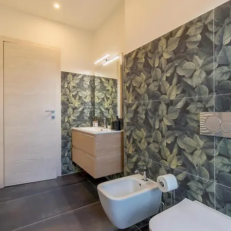 아파트 Modern & Bright 2 Bedroom Flat 50m From M4 Stop