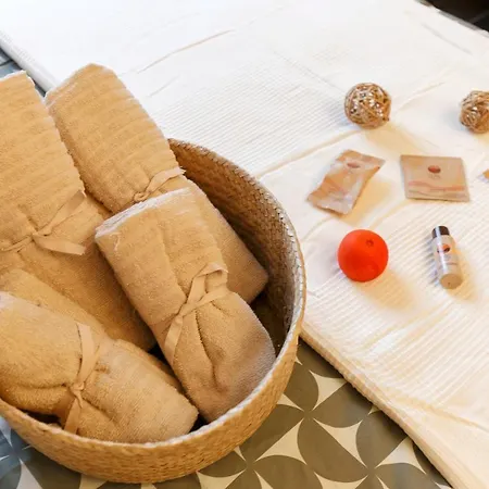 Modern & Bright 2 Bedroom Flat 50m From M4 Stop Μιλάνο