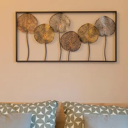 Modern & Bright 2 Bedroom Flat 50m From M4 Stop Διαμέρισμα Μιλάνο